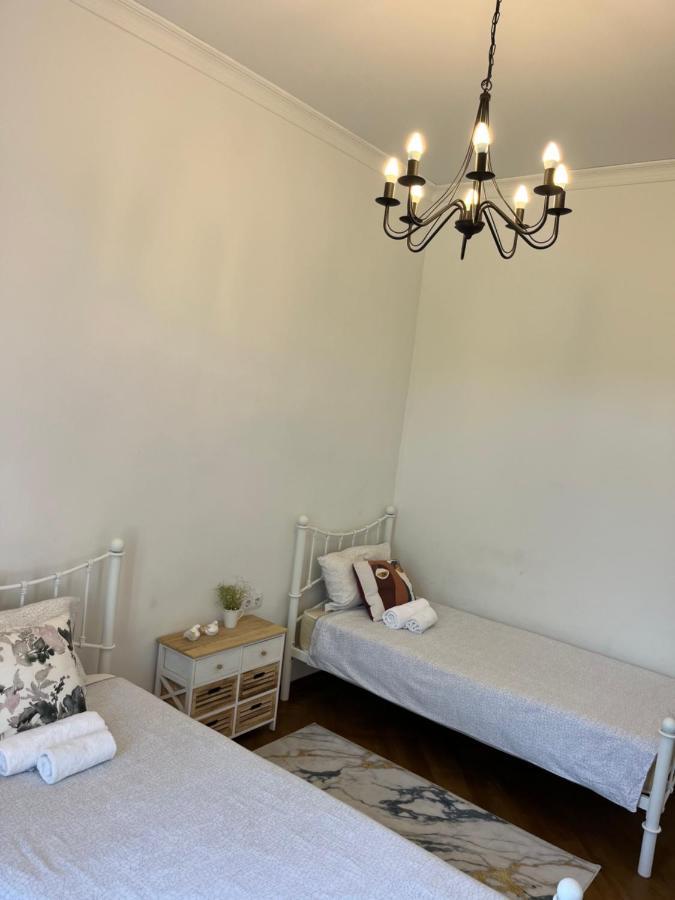 Pigeon Guest House Тбілісі Екстер'єр фото